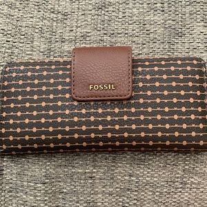 Fossil wallet, brown leather,